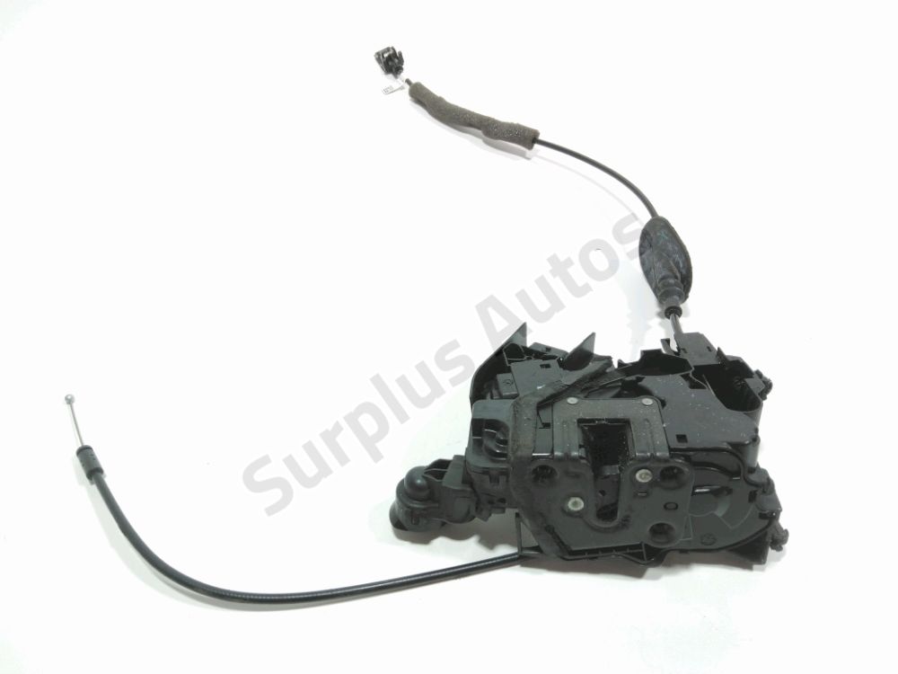 Serrure de porte avant gauche