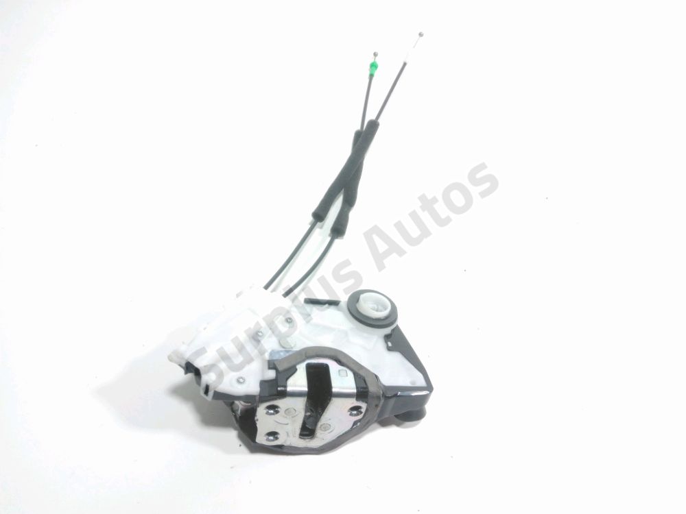 Serrure de porte avant droite