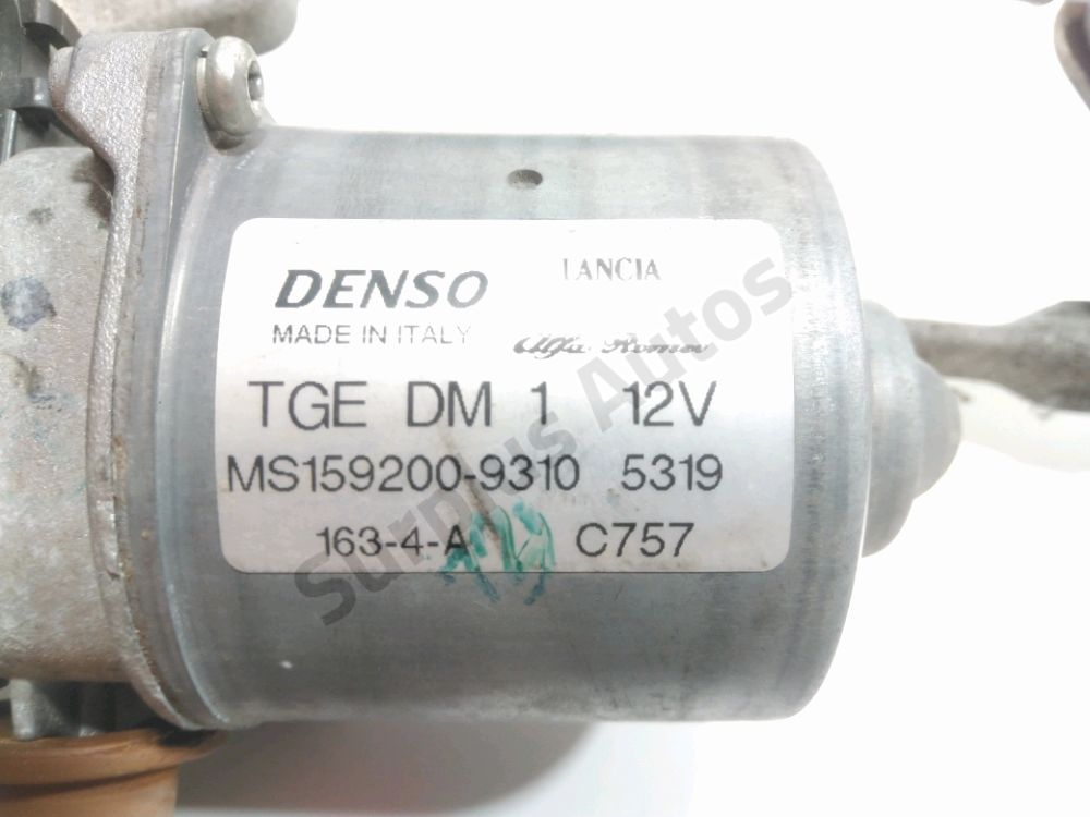 Mécanisme + moteur d'essuie glace avant