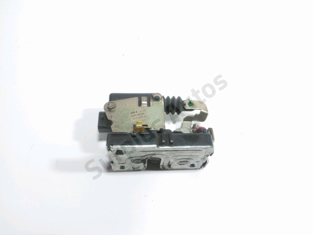 Serrure de porte avant gauche