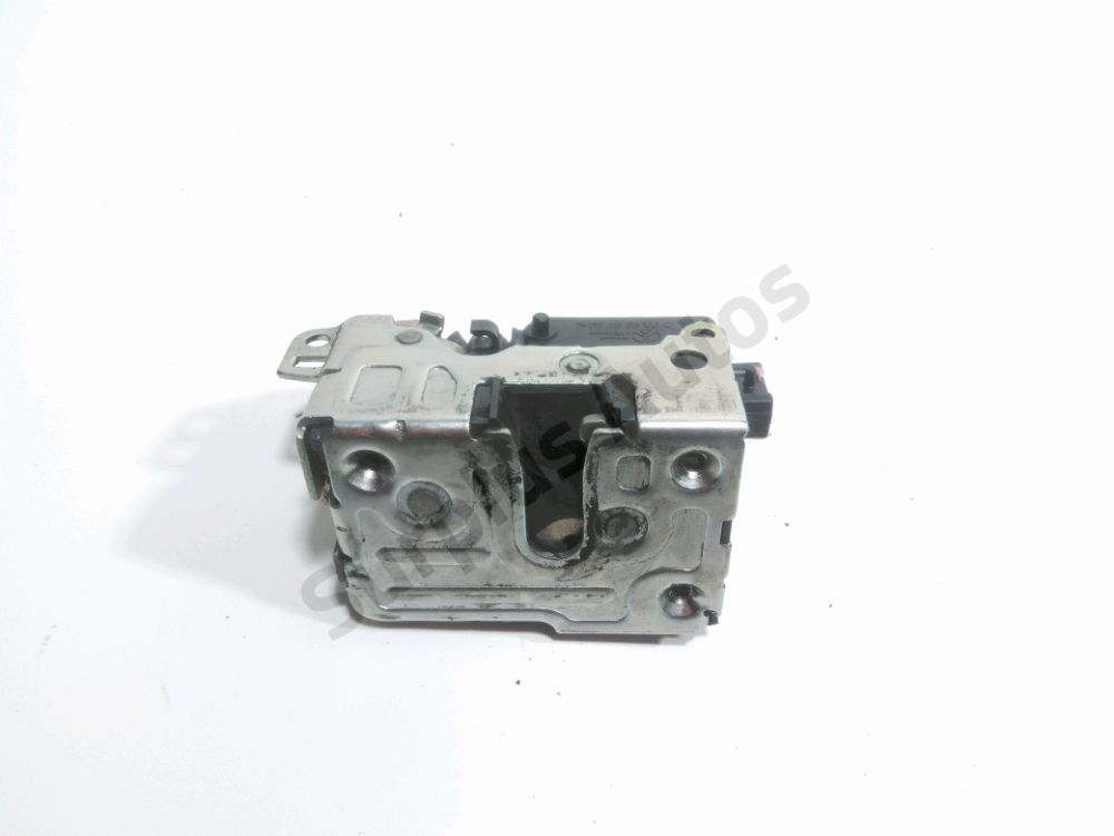 Serrure de porte avant gauche