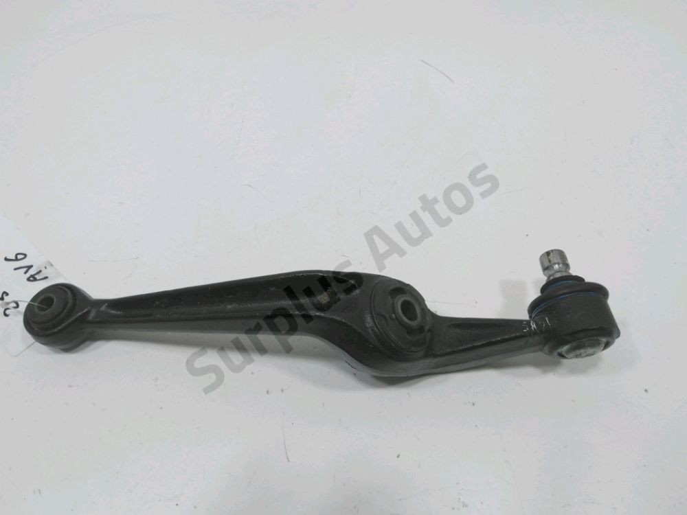 Triangle inférieur avant gauche