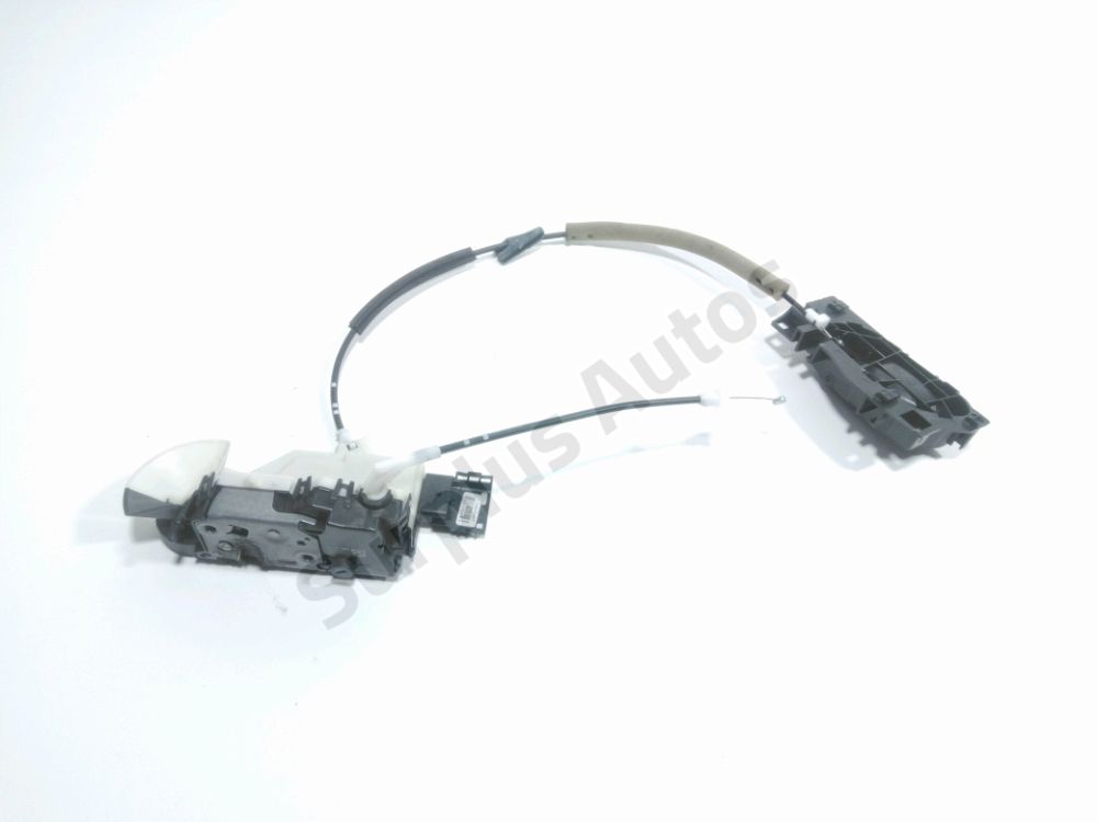 Serrure de porte avant droite