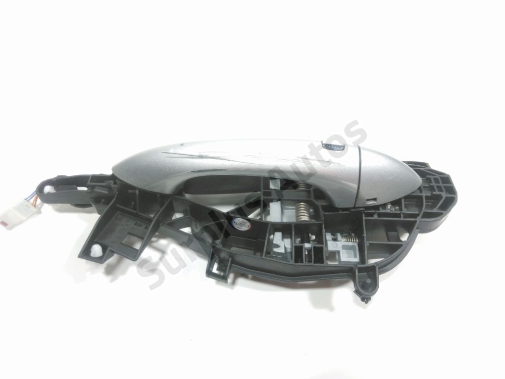 Poignee exterieure avant gauche