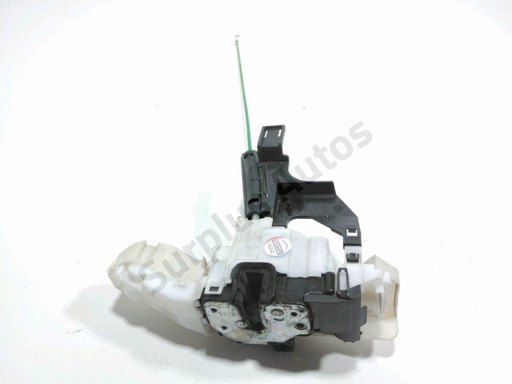 Serrure de porte avant gauche