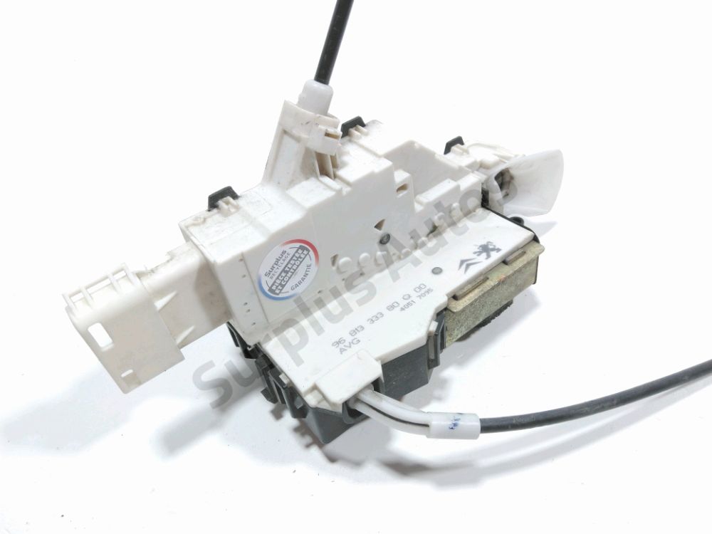 Serrure de porte avant gauche