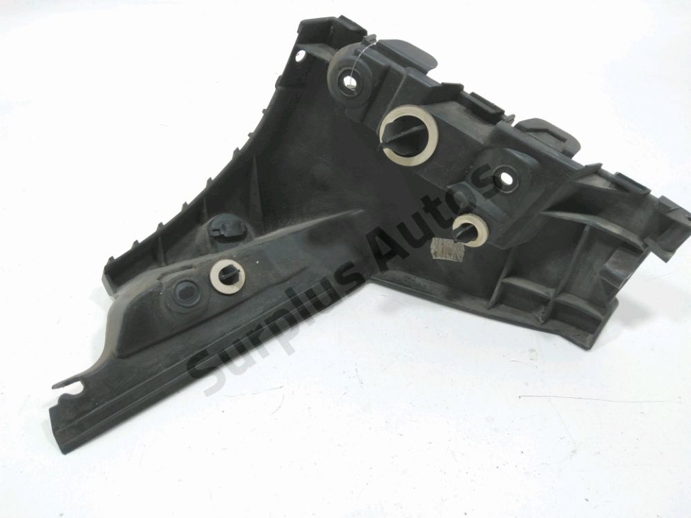 Support gauche de pare-choc arrière