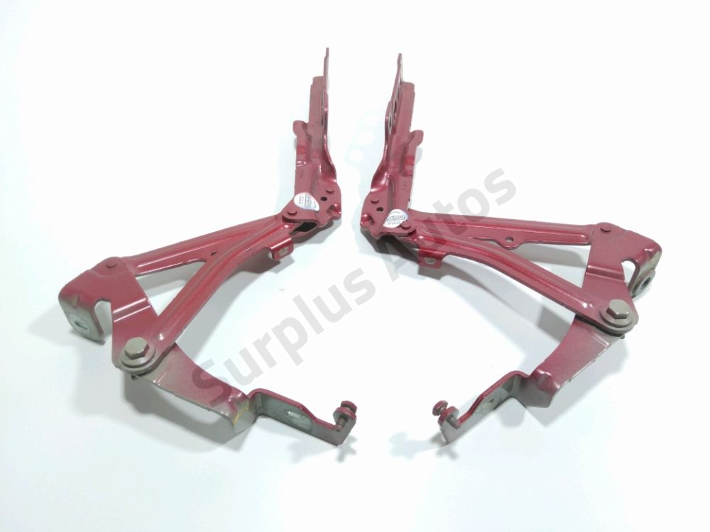 Jeu de charnières de capot