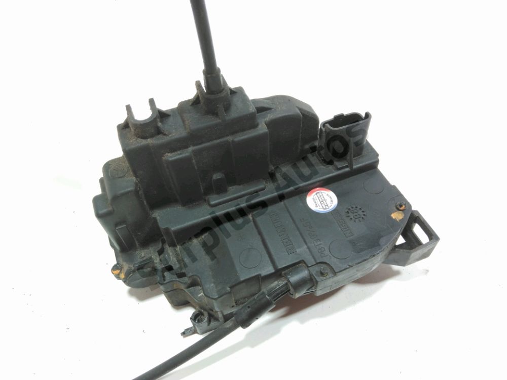 Serrure de porte avant droite