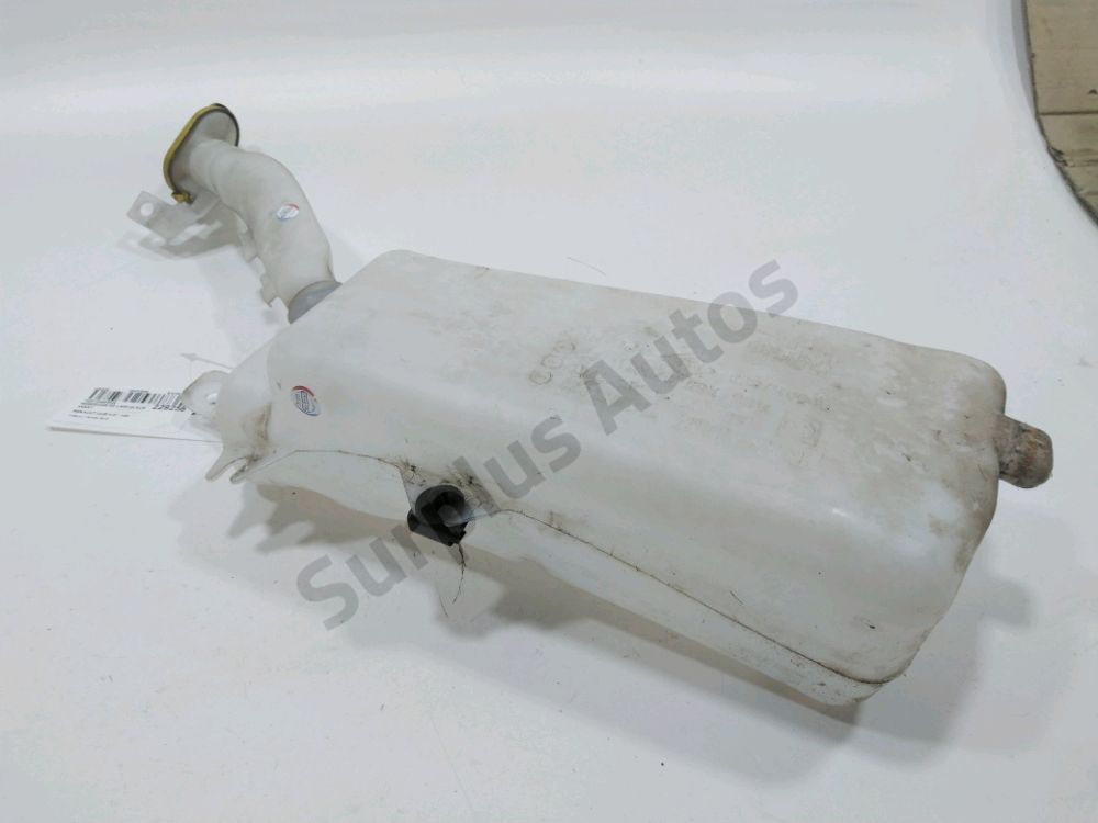 Réservoir de lave glace avant