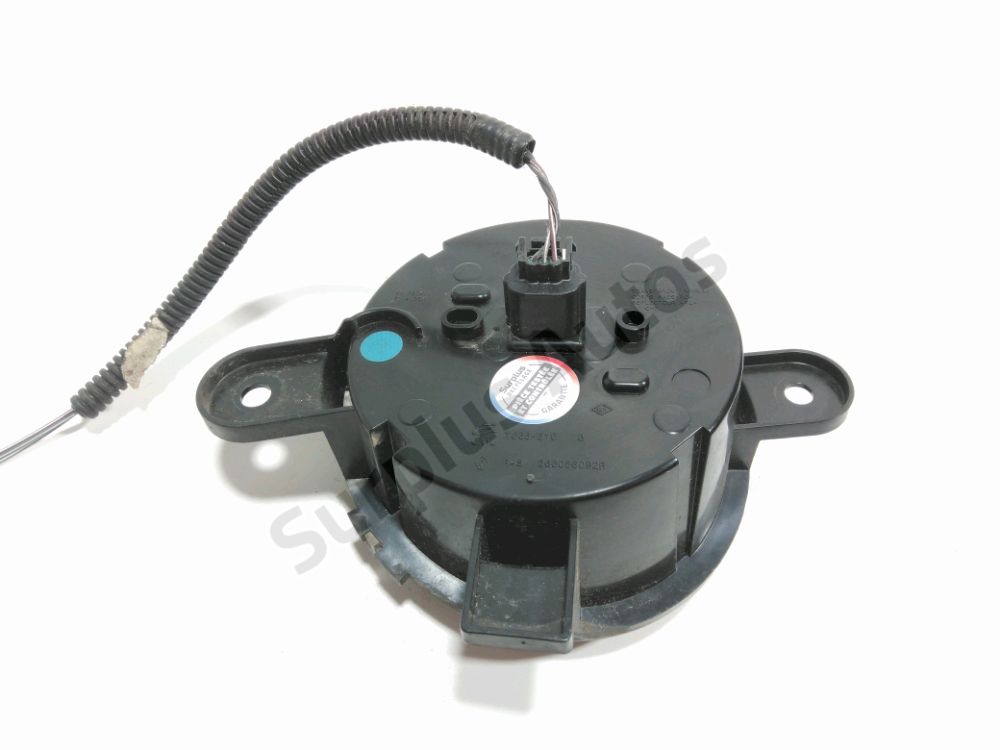 Feu diurne avant gauche