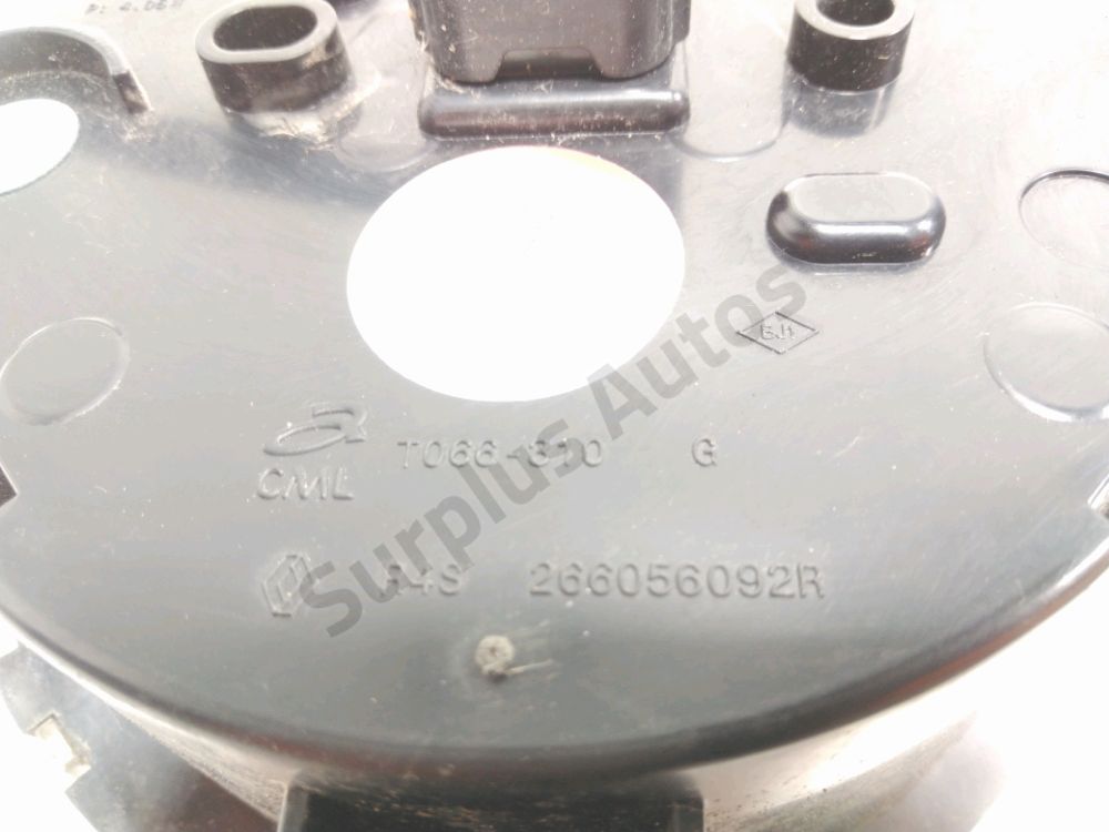 Feu diurne avant gauche