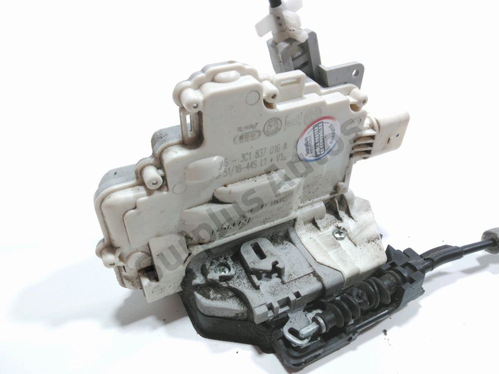 Serrure de porte avant droite