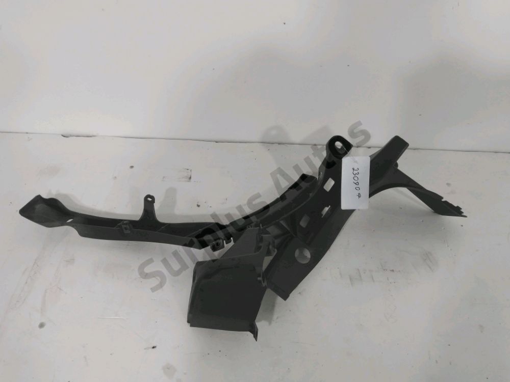 Support gauche de pare-choc arrière