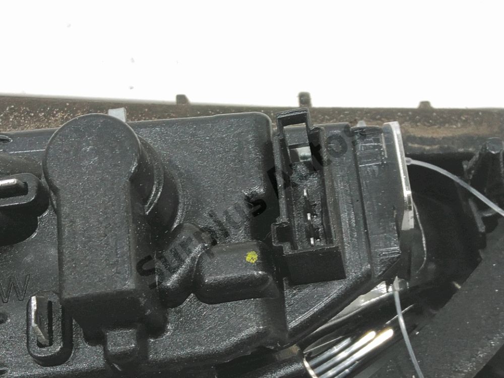 Feu arrière intérieur droit