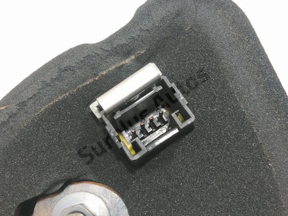 Feu arrière intérieur gauche