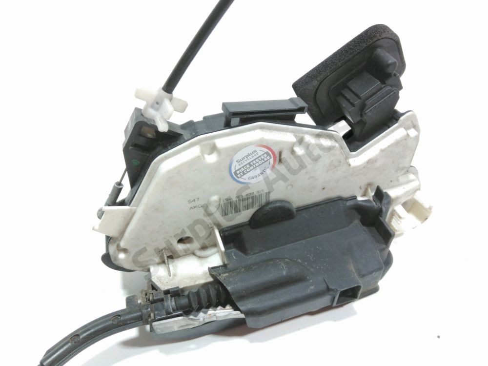 Serrure de porte avant gauche