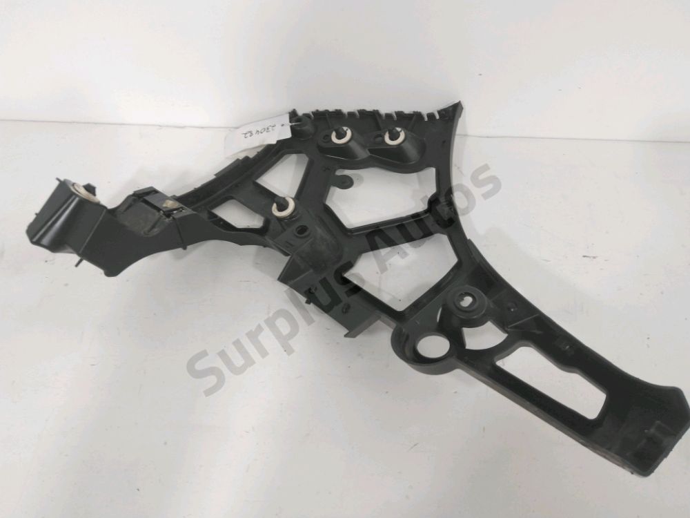 Support gauche de pare-choc arrière