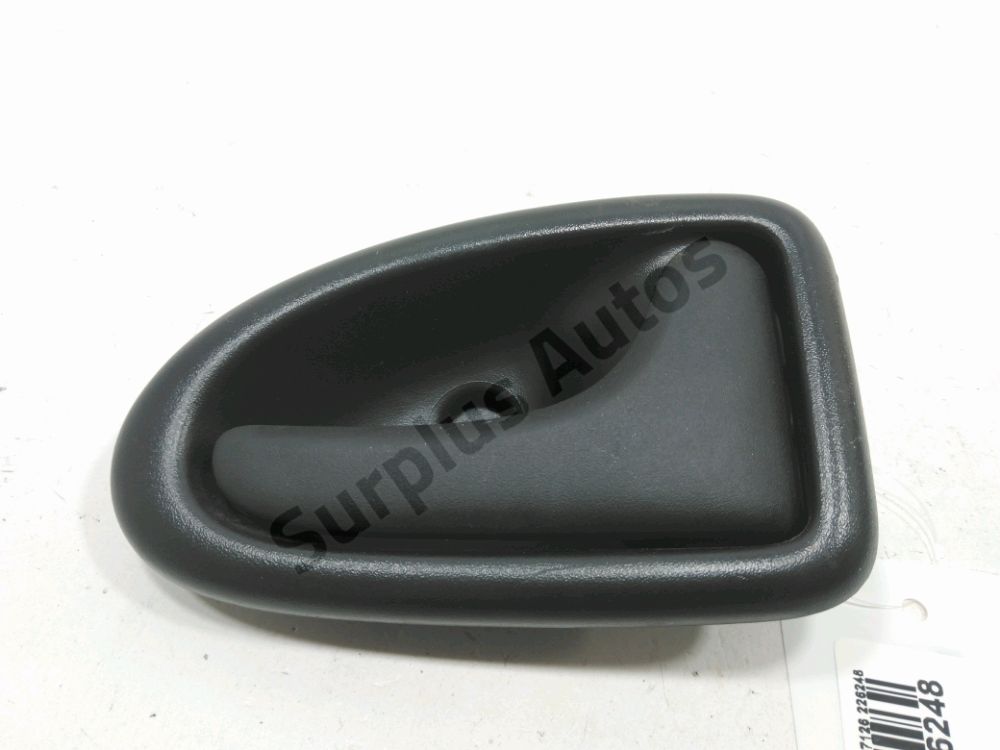 Poignee interieure porte avant droite