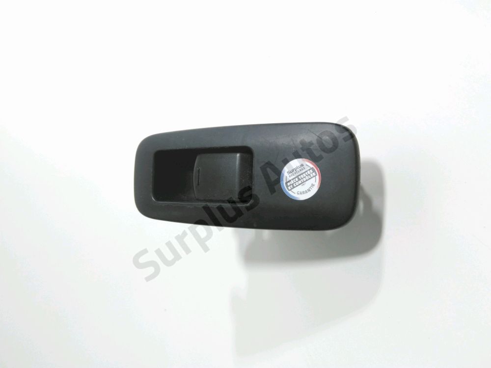 Commande lève-vitre avant droit