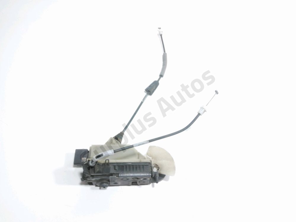 Serrure de porte avant gauche