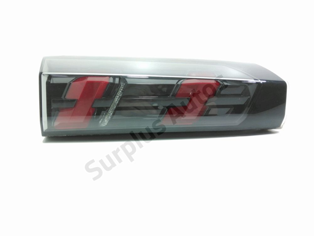 Feu arrière intérieur gauche