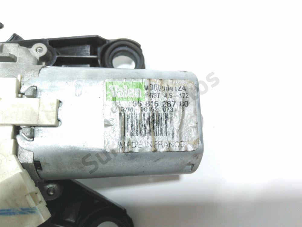 Moteur d'essuie glace arrière