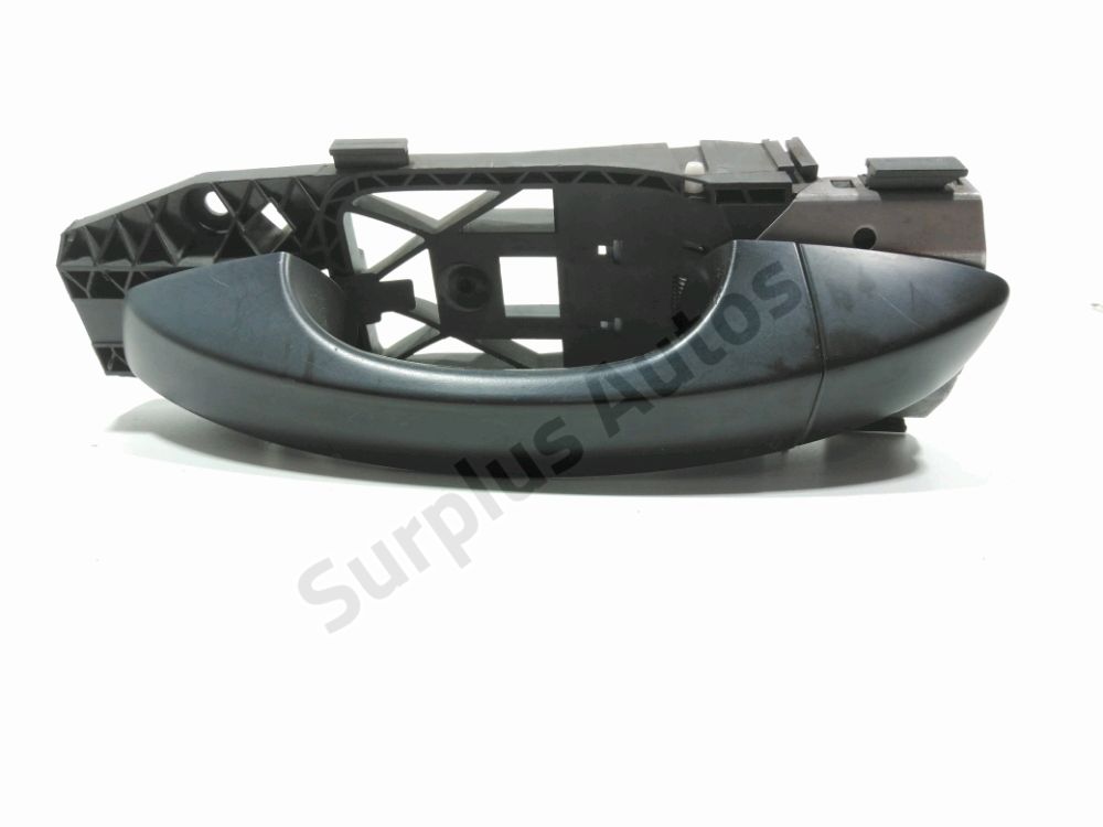 Poignée extérieure avant gauche