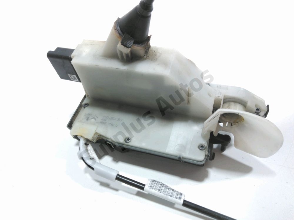 Serrure de porte avant gauche