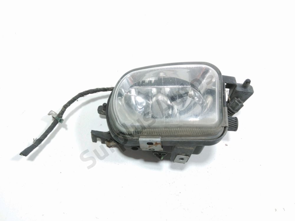 Antibrouillard avant droit