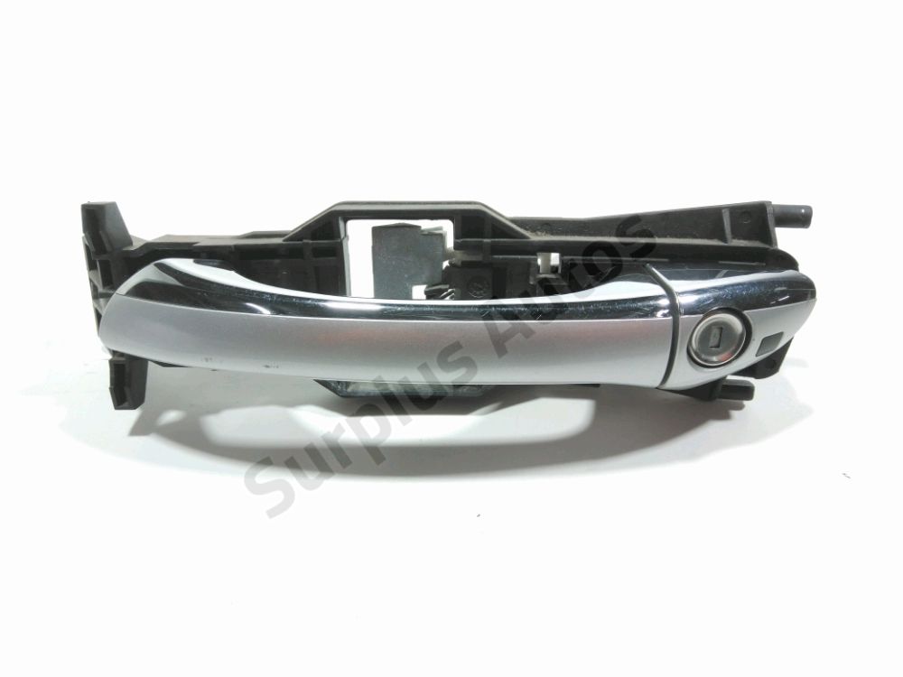 Poignée extérieure avant gauche