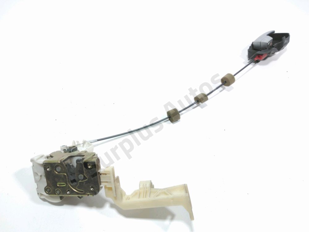 Serrure de porte avant droite