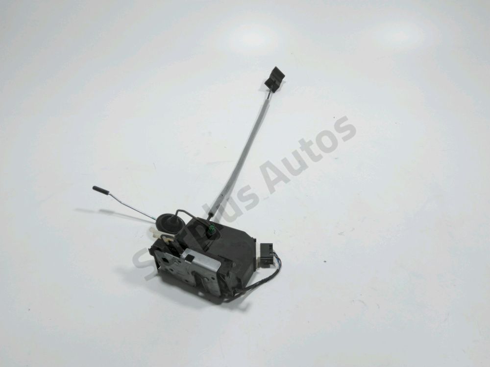 Serrure de porte avant droite