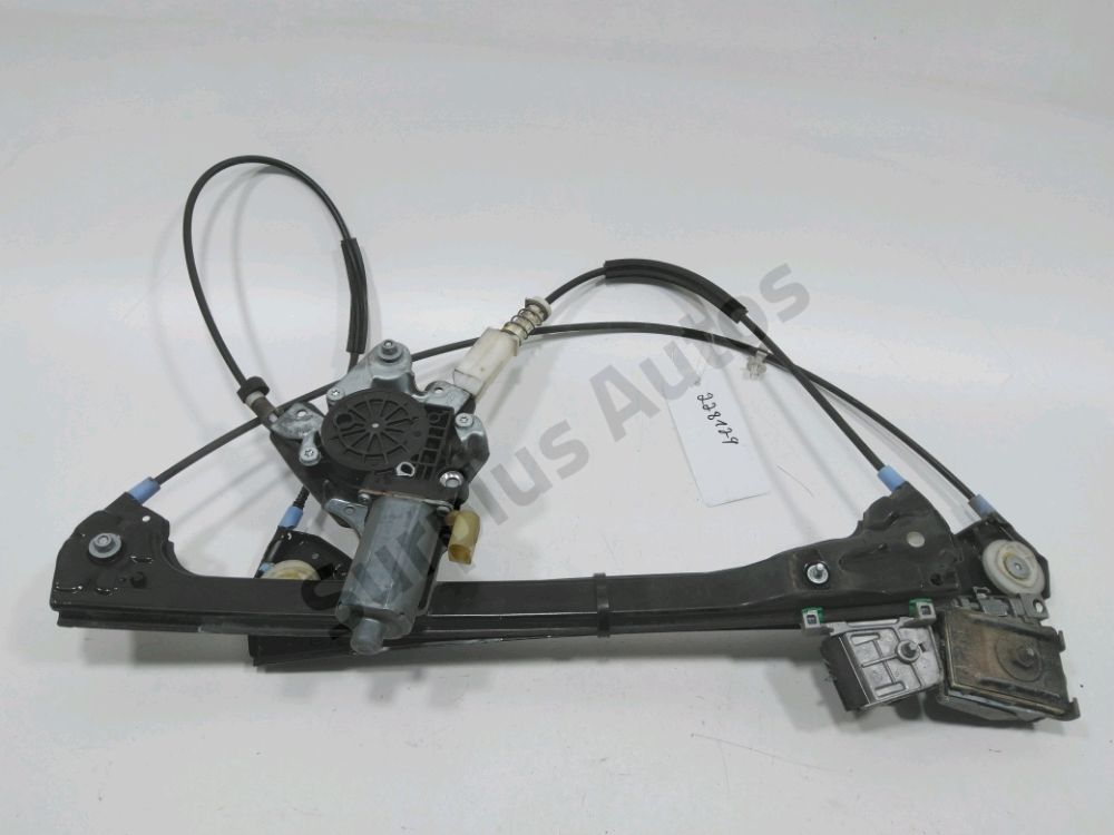 Lève-vitre électrique avant droit