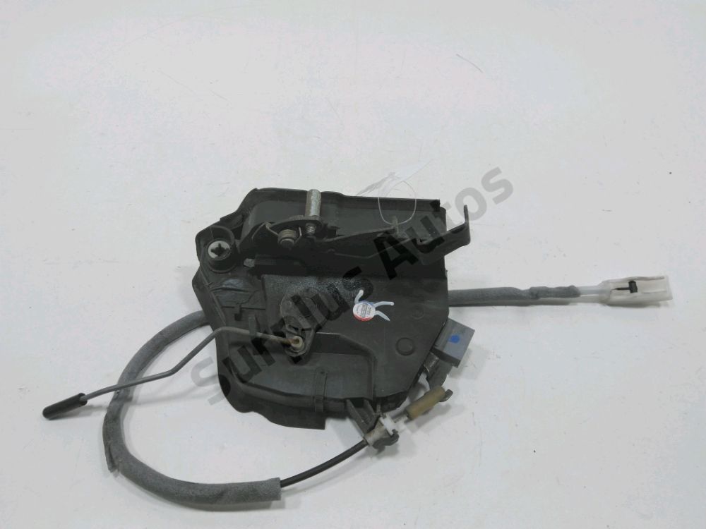 Serrure de porte avant gauche