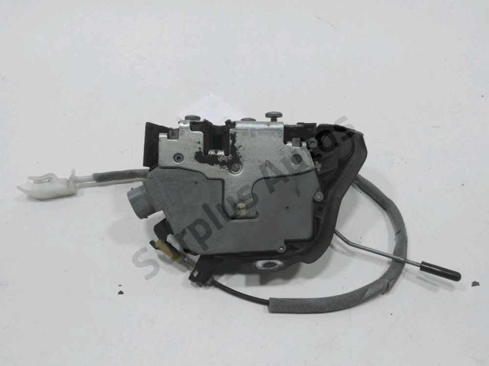 Serrure de porte avant gauche