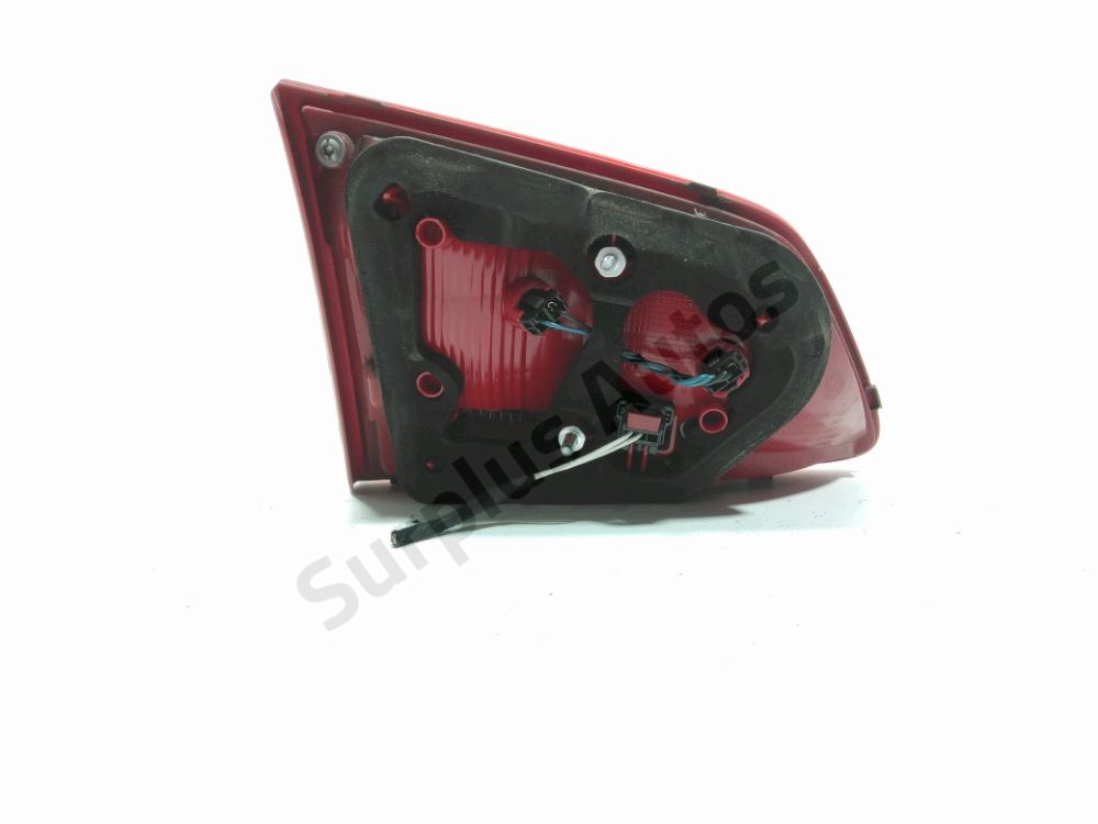 Feu arrière intérieur droit