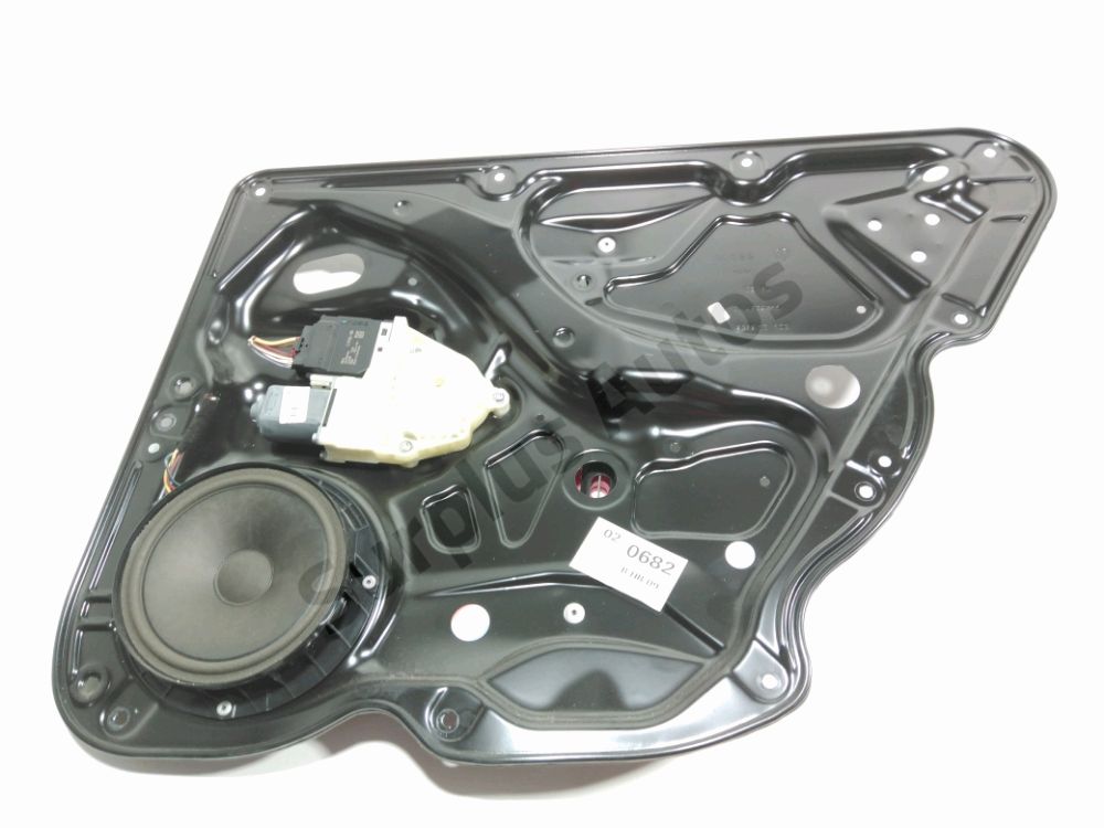 Leve-vitre electrique arriere droit