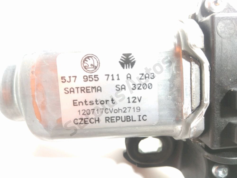 Moteur d'essuie glace arrière