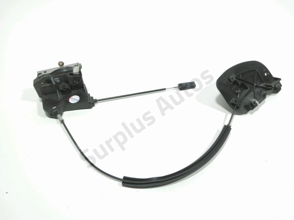 Serrure de porte avant droite