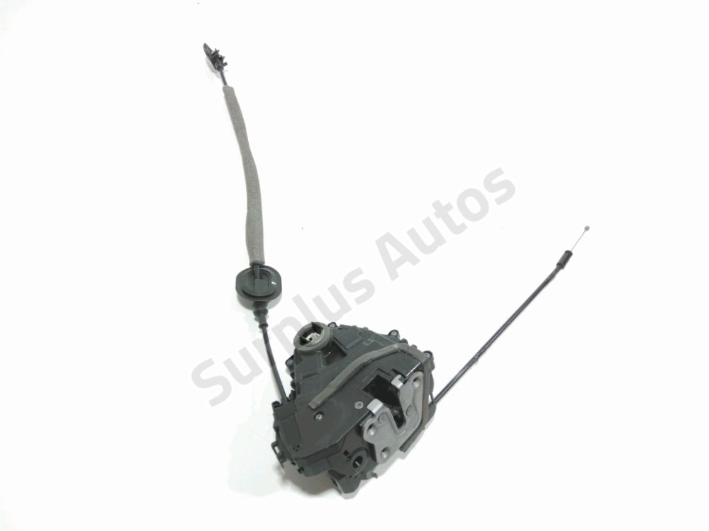 Serrure de porte avant droite