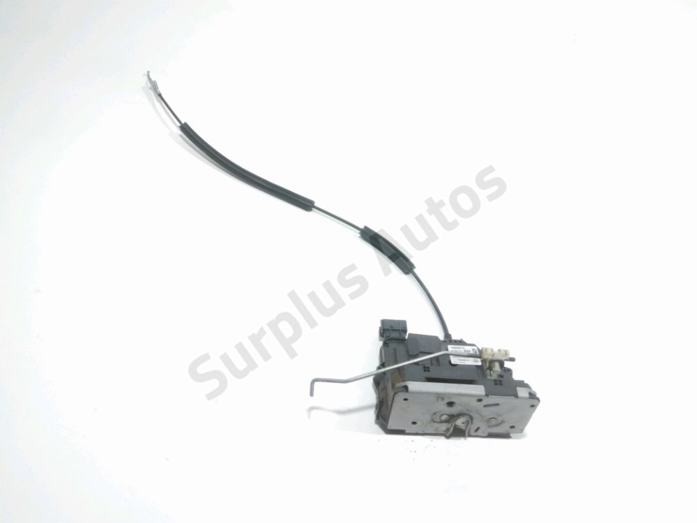 Serrure de porte avant droite