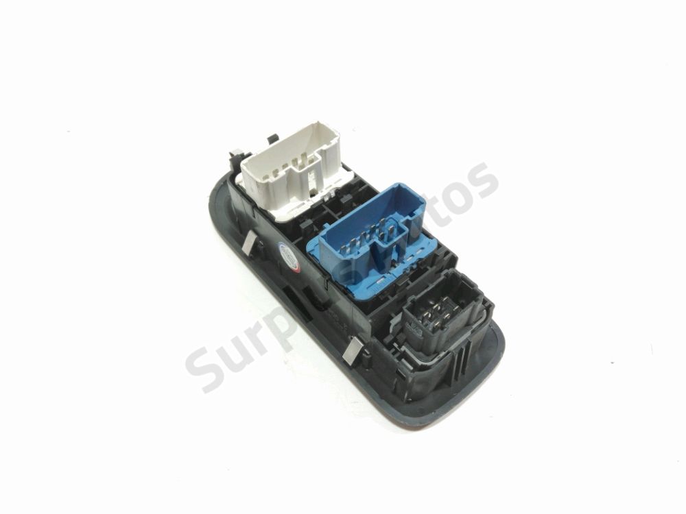 Commande lève-vitre avant gauche