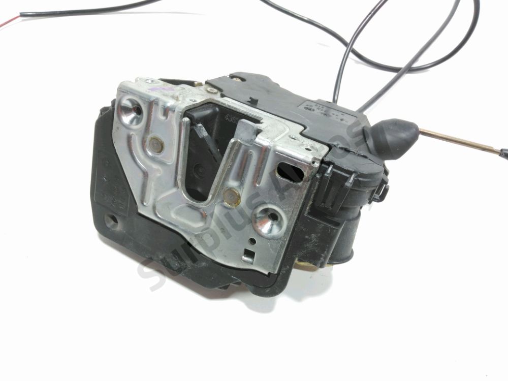 Serrure de porte avant droite