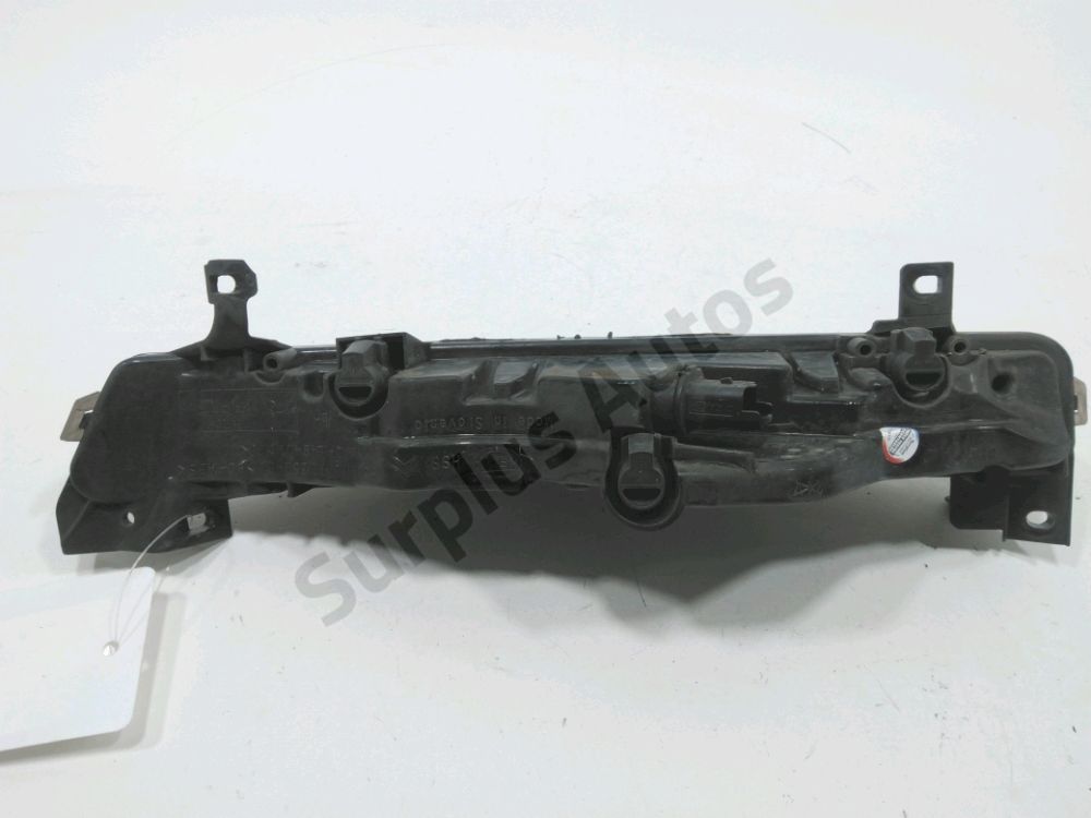 Feu diurne avant droit