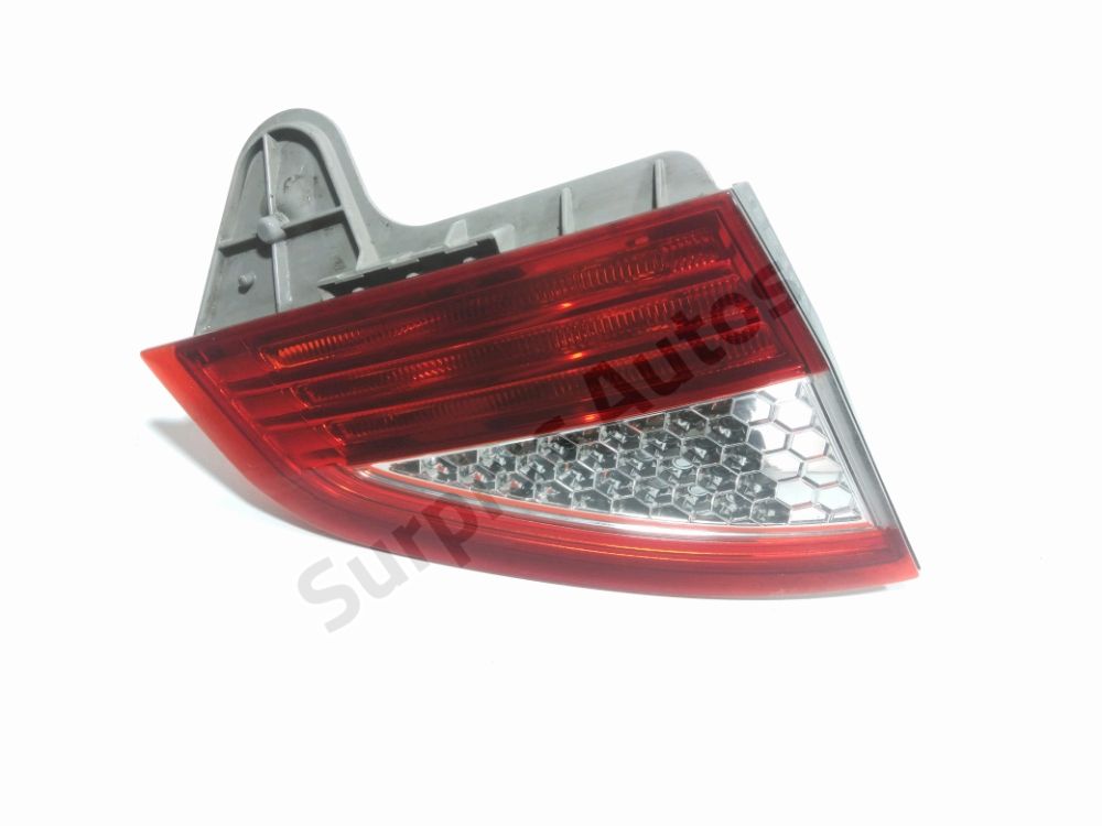 Feu arriere interieur gauche