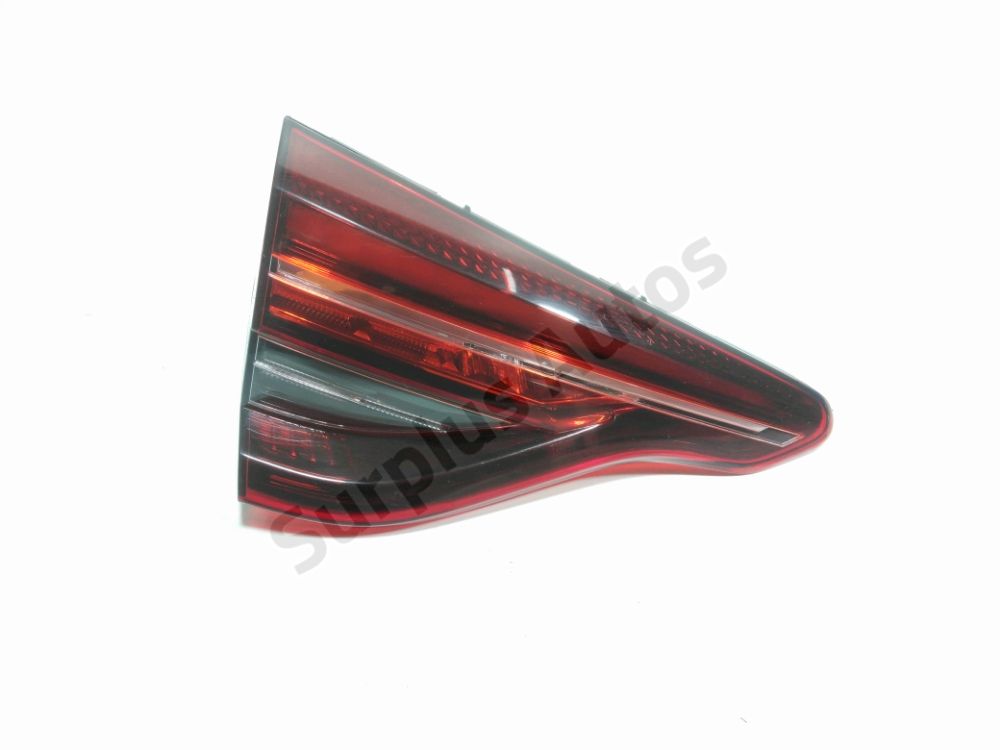 Feu arrière intérieur gauche