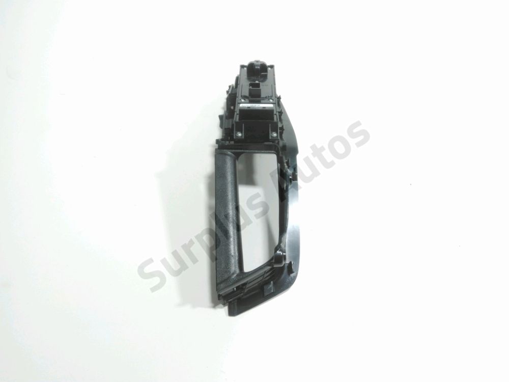 Commande lève-vitre avant gauche