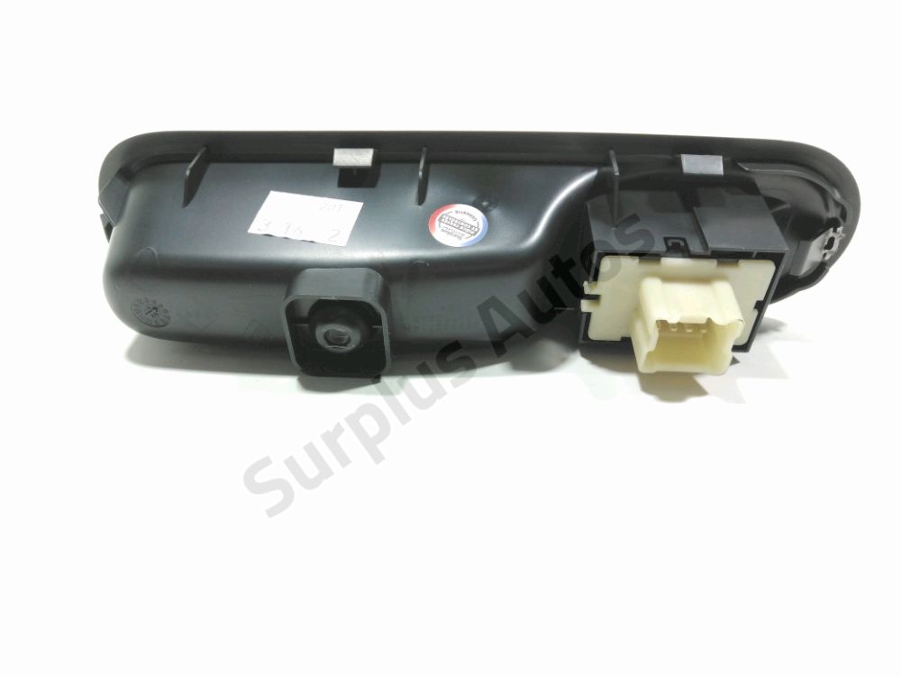 Commande lève-vitre avant droit