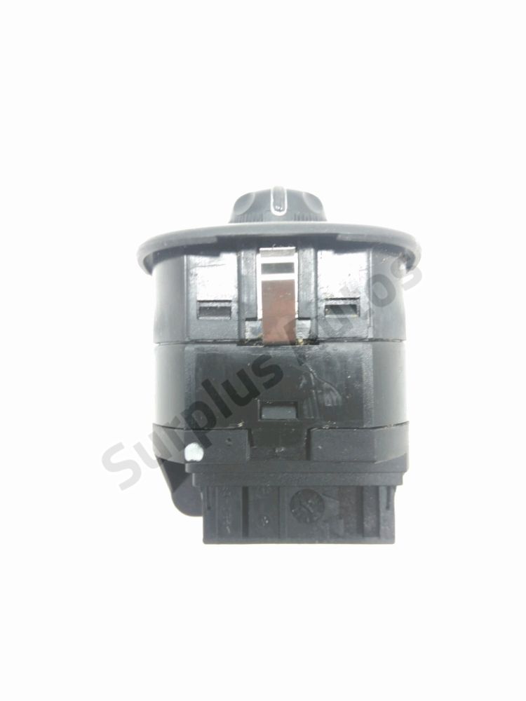 Commande lève-vitre avant gauche